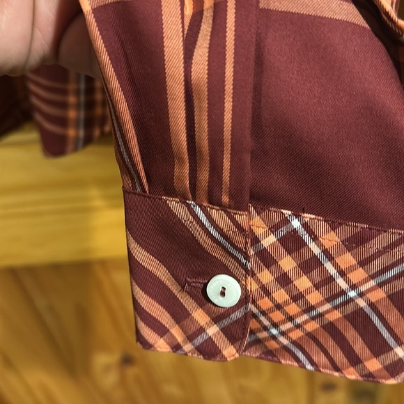 Foxcroft NYC Heritage Non Iron Button Down - Picture 4 of 5